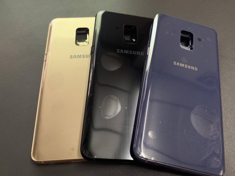 Tapa Samsung Galaxy A8 2018 A530 Negra Con Marco