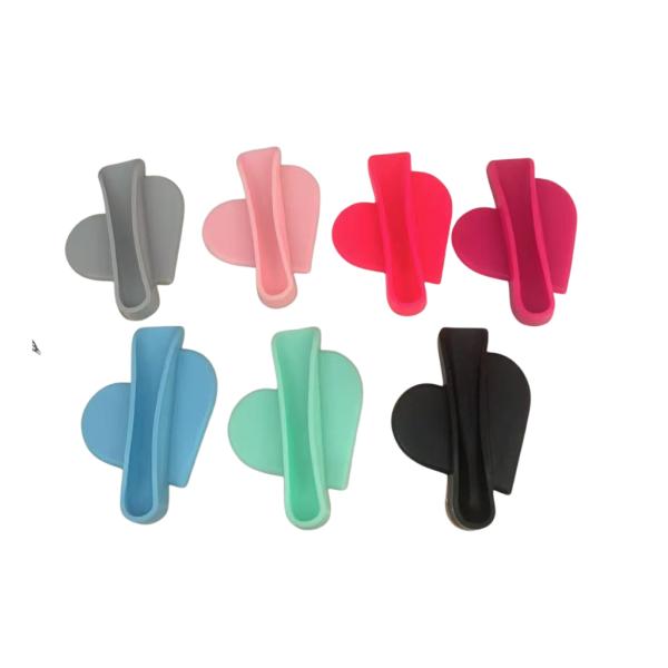 Soporte Adhesivo De Silicona Para Brillo Labial Diseño Corazon Gris
