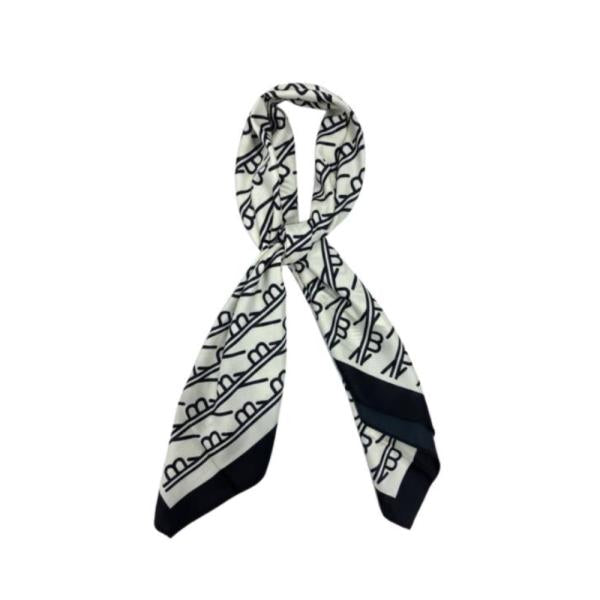 BANDANA 90x90 CON ESTAMPADO PATRON B BLANCO