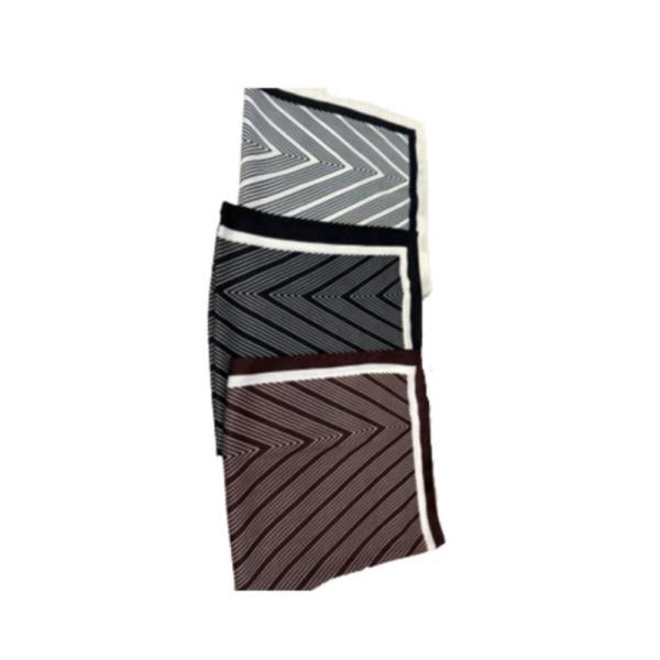 Bandana 90X90 Con Estampado Cuadros A Rayas Negro