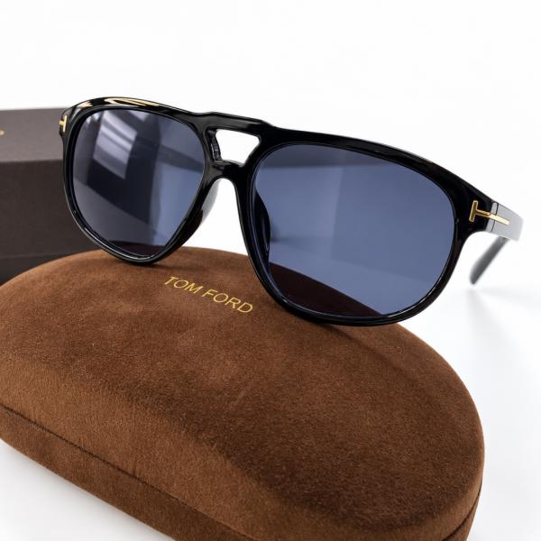 LENTES DE SOL MODELO 0642 MARCA TOM FORD 1.1 NEGRO