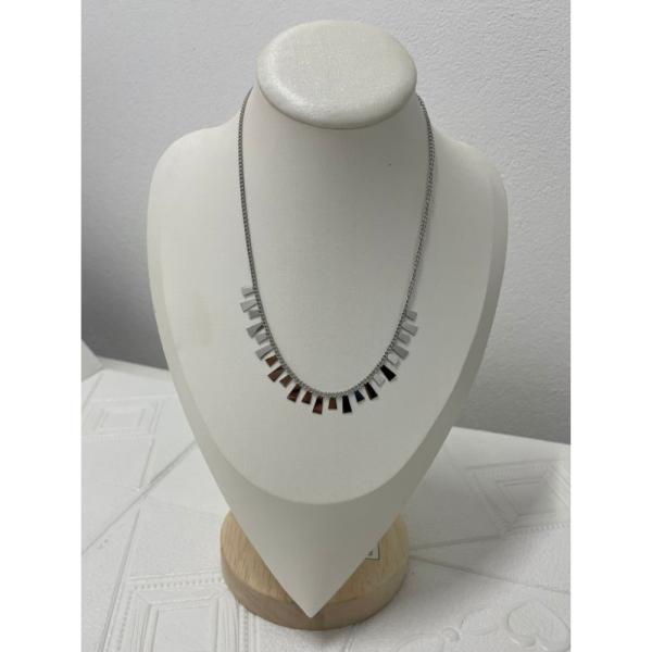 COLLAR DE ACERO DISEÑO PLATEADO