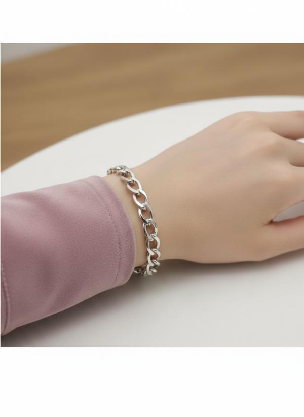PULSERA DE ACERO DISEÑO PLATEADO