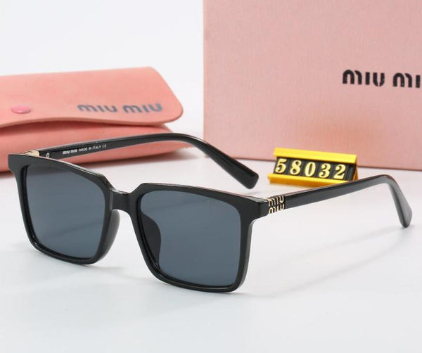 LENTES DE SOL MIU MIU 58032 NEGRO