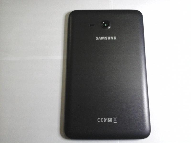 Tapa Samsung Galaxy Tab 3 T111 T115 7.0 Negra Con Marco
