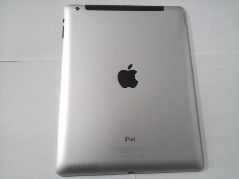 Tapa Ipad 4 Wifi A1458 Plateada