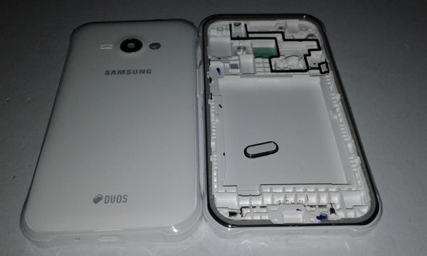 Tapa Samsung Galaxy J1 Ace J110 Blanca Con Marco
