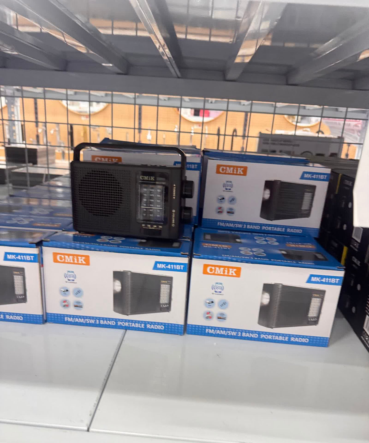 📻 Radio Portátil CMiK MK-411BT con Bluetooth · FM, AM y SW - foto real 1