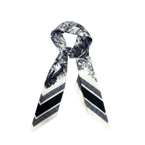 Bandana 90X90 Con Estampado De Selva Negro