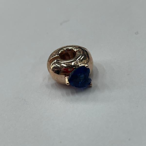 Charm Clip Con Circonia Forma De Corazon Oro Rosa Pandora Ch03 Azul