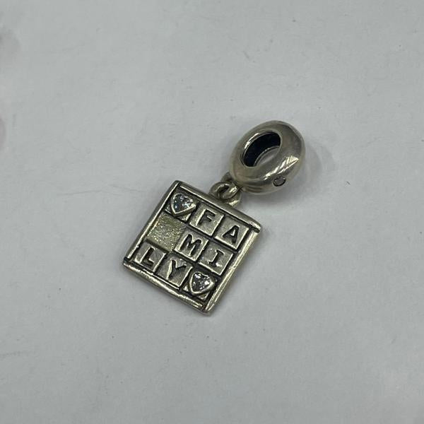 Charm Colgante Familia Pandora Ch01