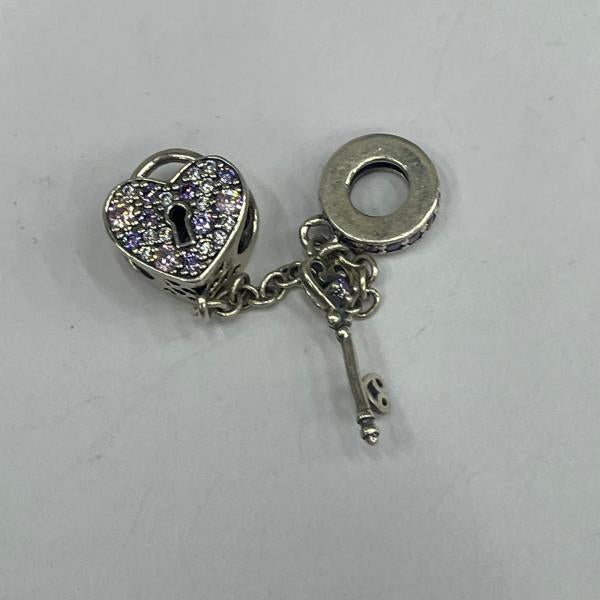 Charm Corazon Y Llave Pandora Ch01