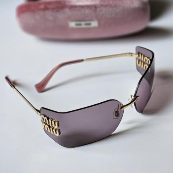 Lentes De Sol Runway Miu Miu Cafe