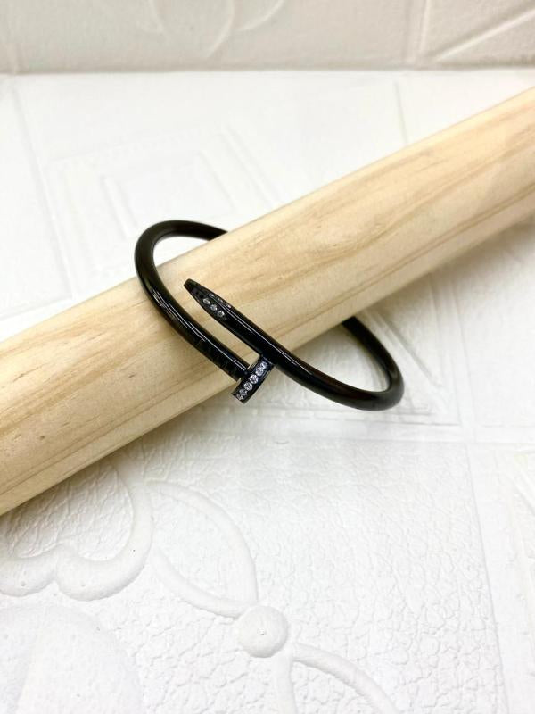 Pulsera De Acero Rigida Cartier Diseño Clavo Negro