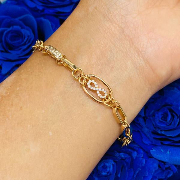 Pulsera Dorada Diseño Infinito Diamantes