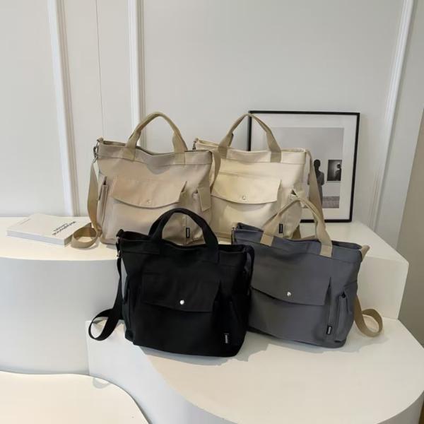 BOLSO DE HOMBRO POR FUERA BOTON NEGRO