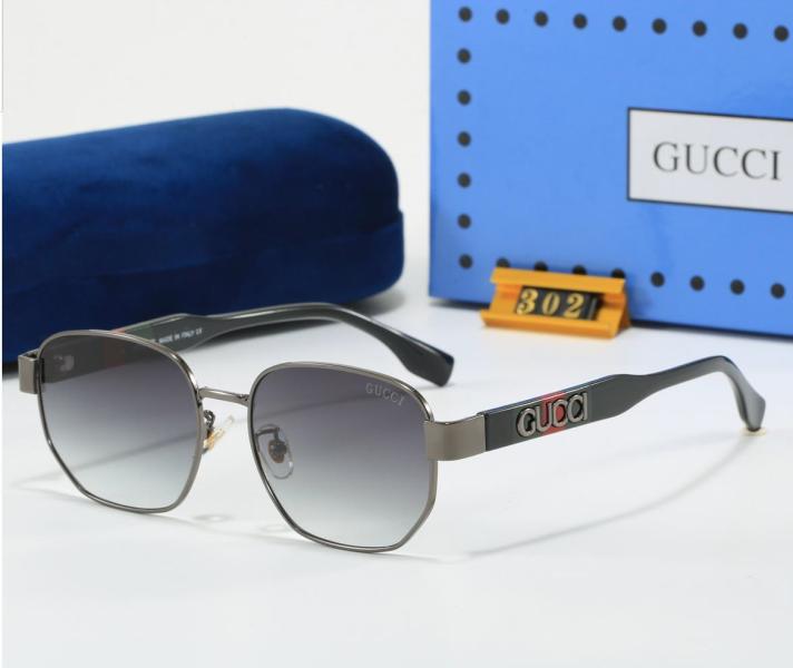 LENTES DE SOL GUCCI 302 GRIS DIFUMINADO