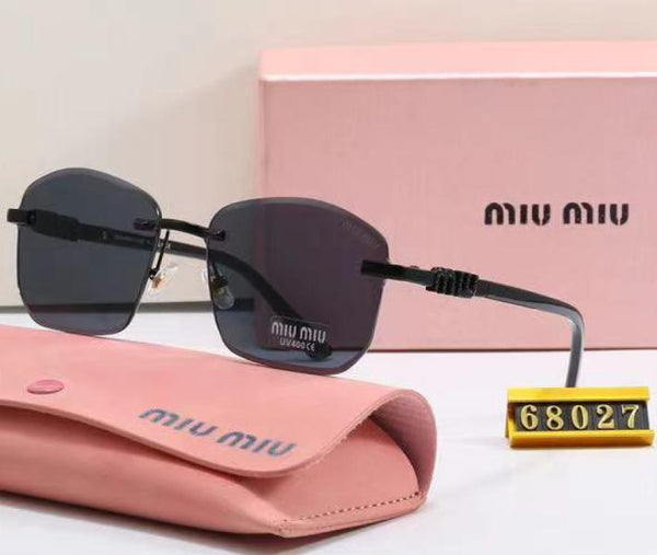 LENTES DE SOL MIU MIU 68027 NEGRO