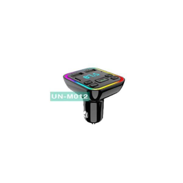Cargador Cubo Carro Doble Usb 2.4A Con Bluethooth Y Transmisor Fm  Modelo Un-M012 Negro