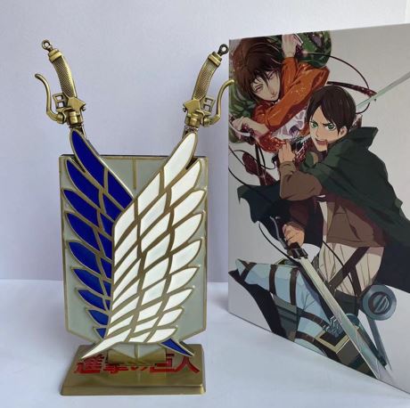 Escudo Metalico Se Lejon De Reconocimiento / Attack Of Titans