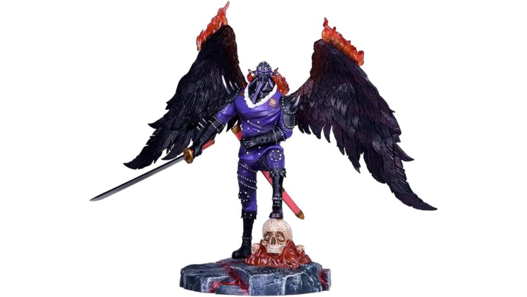 Figura de King con Alas Negras y Espada