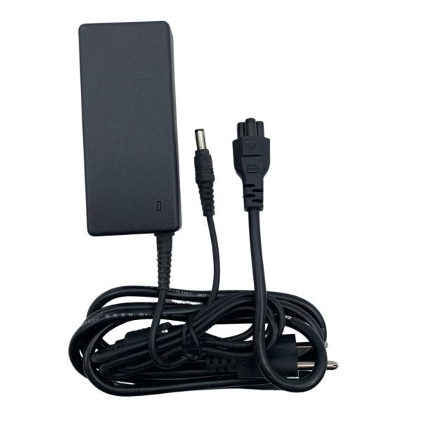 CARGADOR LAPTOP TOSHIBA 19V 3.42A 6.36*3.0