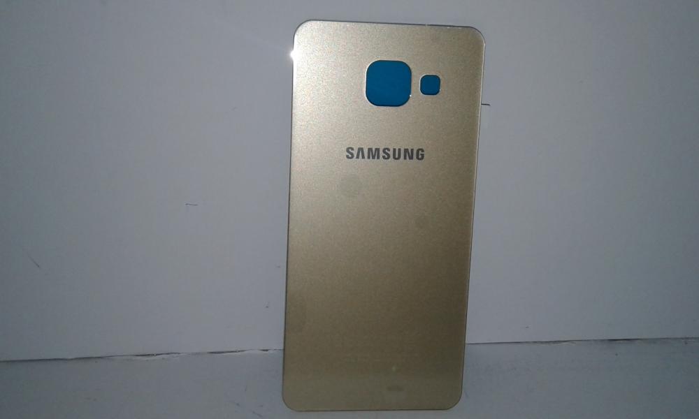 Tapa Samsung Galaxy A3 (2016) A310 Dorada Sin Marco