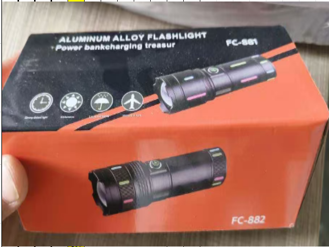 LINTERNA RECARGABLE  PORTÁTIL 701
