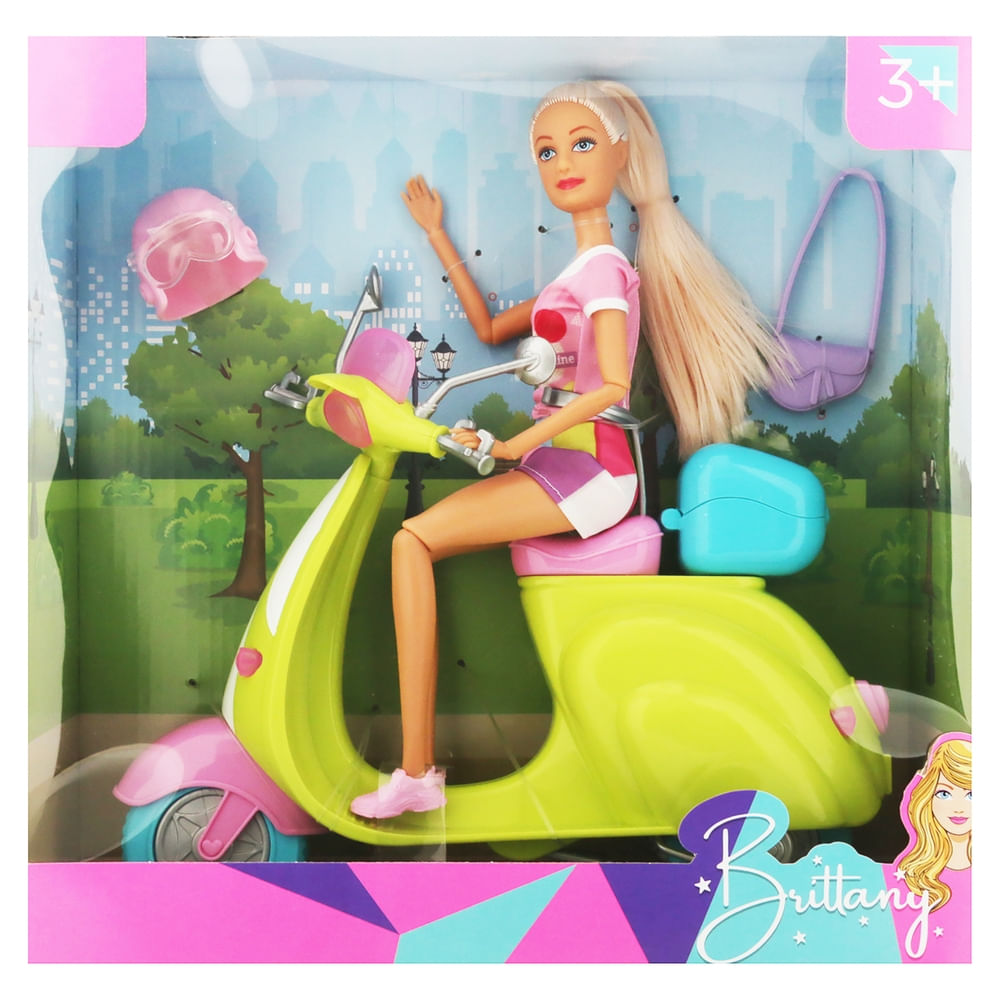 Muñeca Brittany Con Monopatin
