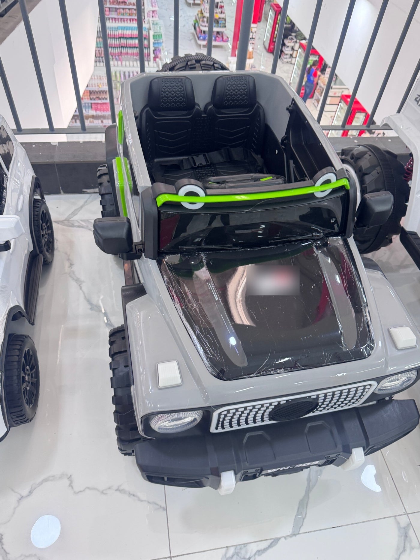 Carro eléctrico montable todoterreno gris 2 plazas para niños