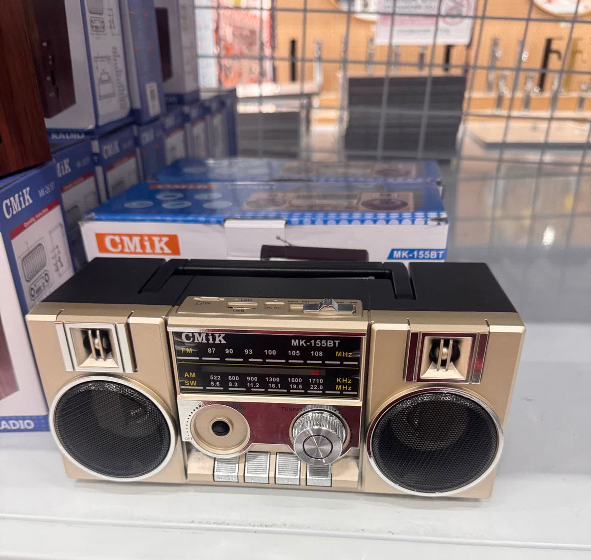 📻 Radio Grabadora Retro CMiK MK-155BT con Bluetooth · FM, AM y SW - foto real 1